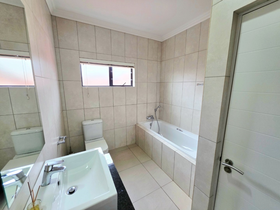 3 Bedroom Property for Sale in Wild Olive Estate Free State